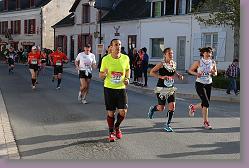 02 Marathon Cheverny 337 * 680 x 453 * (141KB)